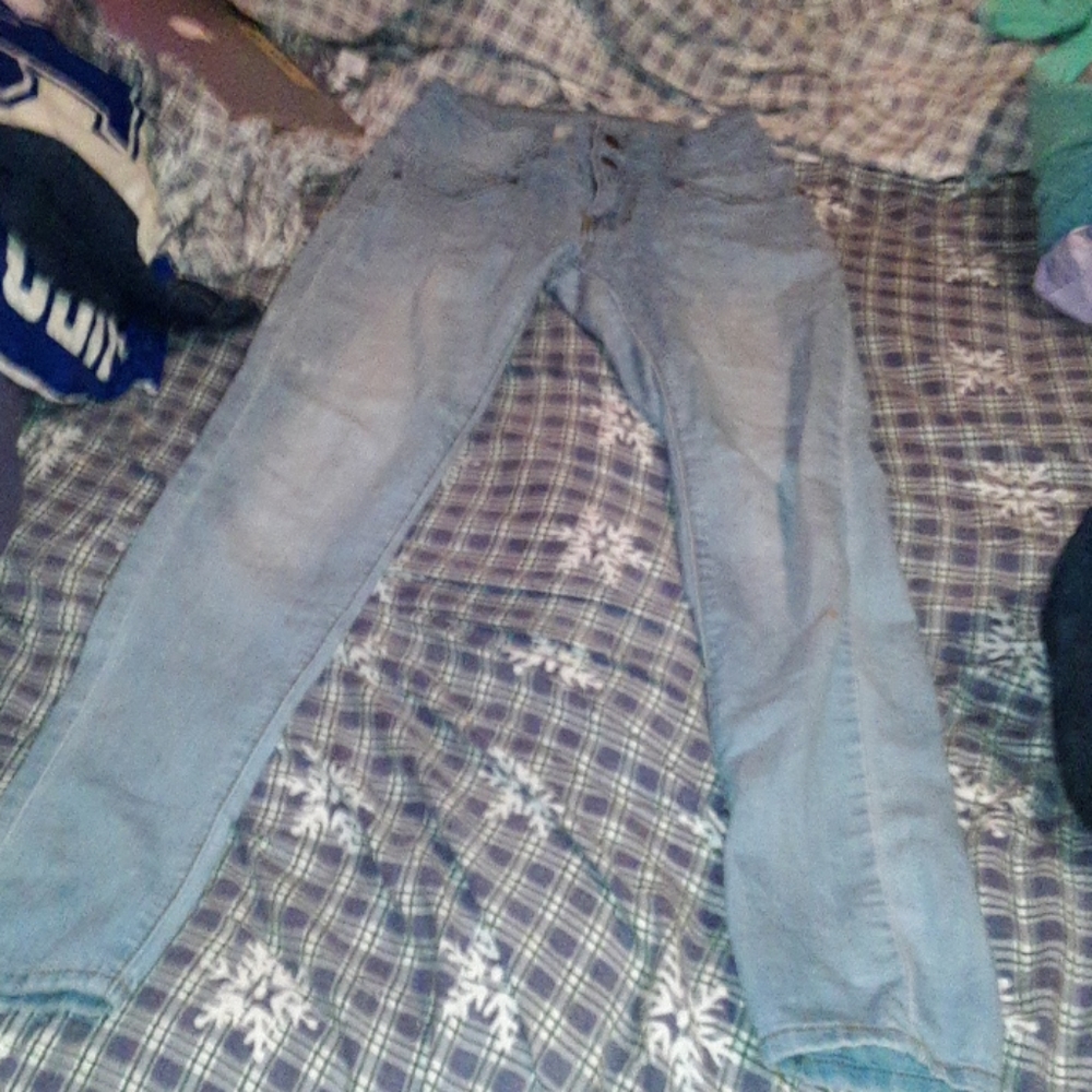 Junior light washed denim skinny jeans